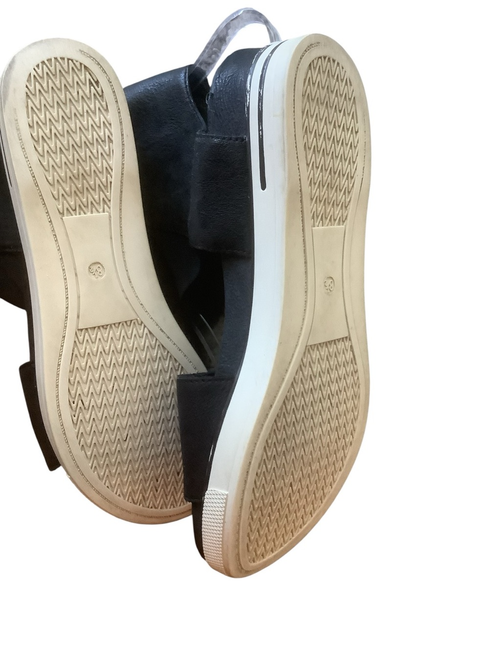 Eileen Fisher Black Leather Ankle Strap Sandals | Minimalist Comfort | Size 8.5 - Picture 10 of 10